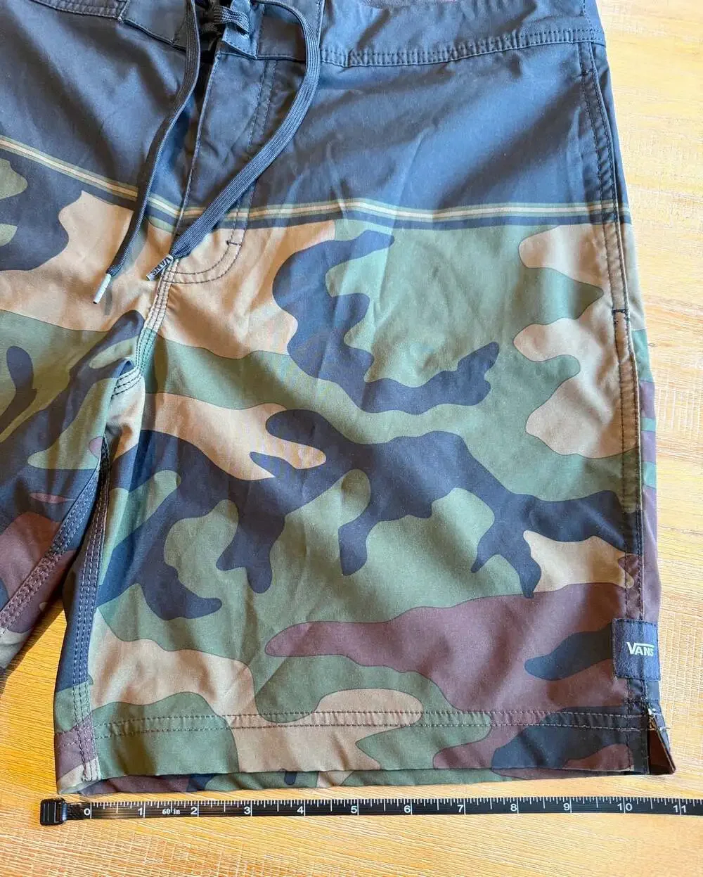 Vans Mens 34 Green Camo Black Boardshorts Swim Trunks Drawstring